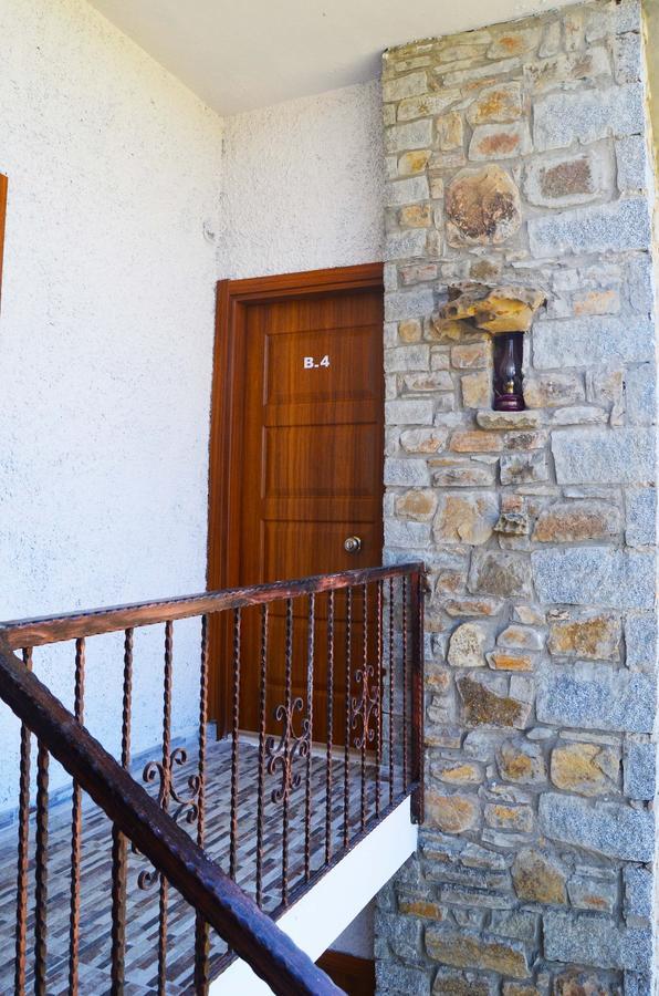 Laz Koyu Pansiyon Gokceada Exterior foto