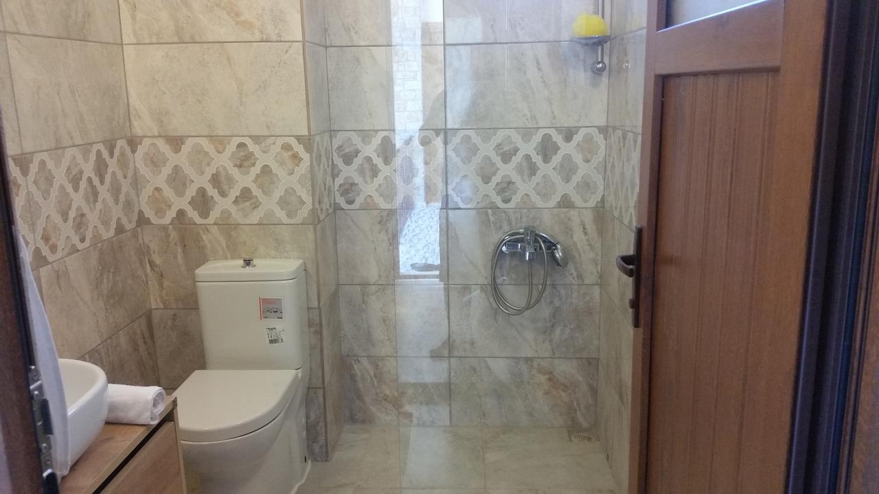 Laz Koyu Pansiyon Gokceada Exterior foto